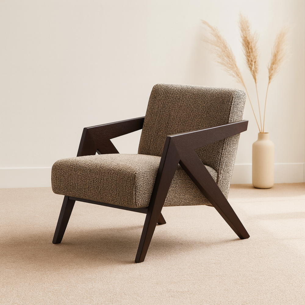 Modern Armchair – Sculptural Form and Timeless Comfort