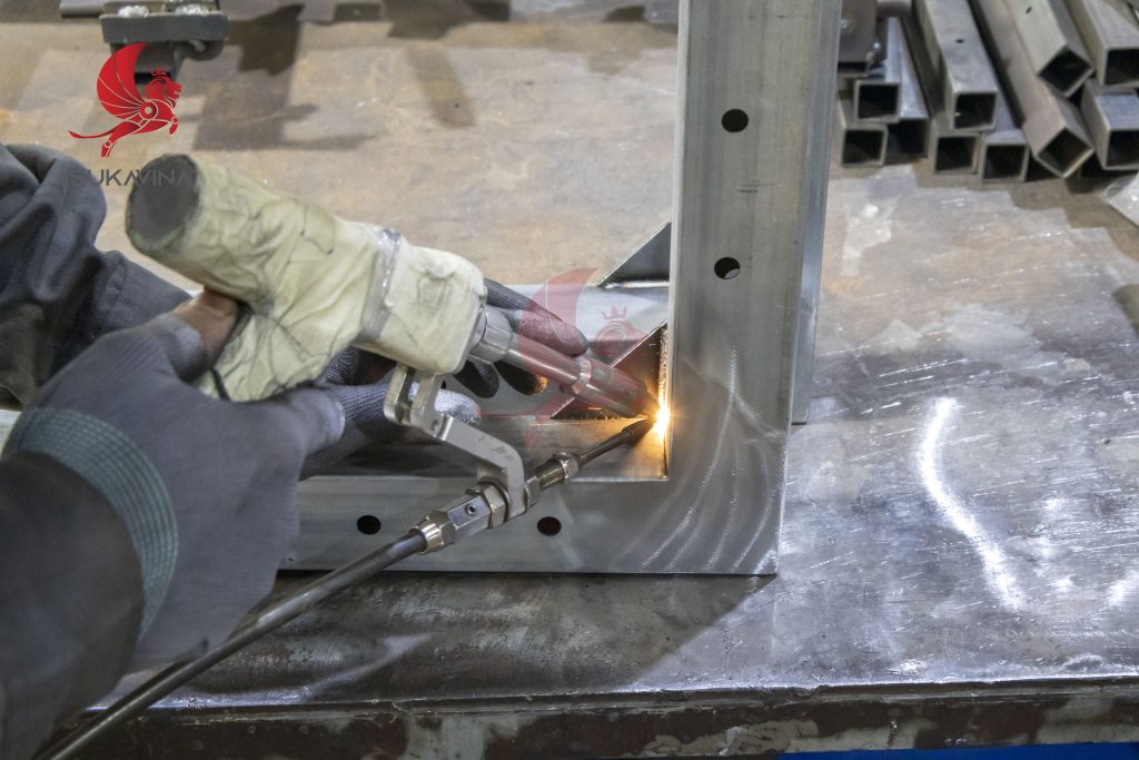 Steel Frame Welding Techniques — MIG vs TIG & Weld Grinding Guide for Contract Furniture